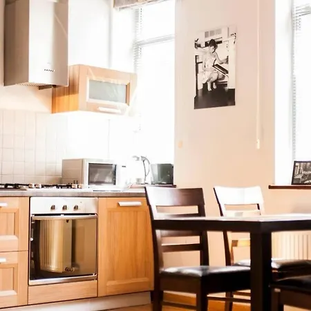 City Center 2Bdr Apartment Near Rustaveli Av. Тбилиси Экстерьер фото