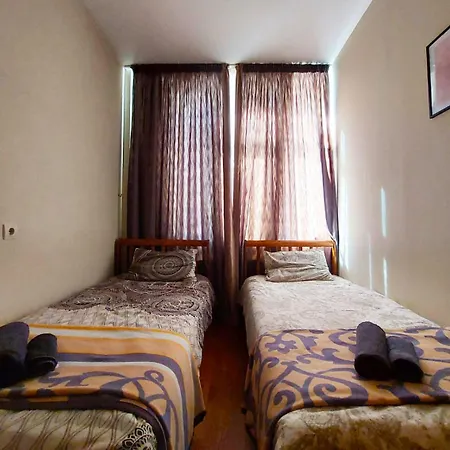 City Center 2Bdr Apartment Near Rustaveli Av. Тбилиси Экстерьер фото