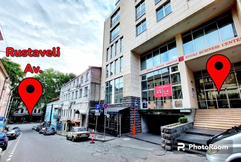 Center 2bdr Near Rustaveli Av. *