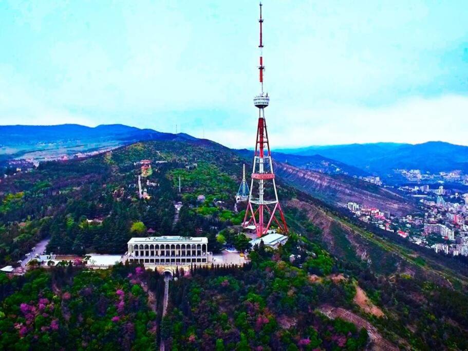 Apartment Center 2bdr Near Rustaveli Av. Tbilisi