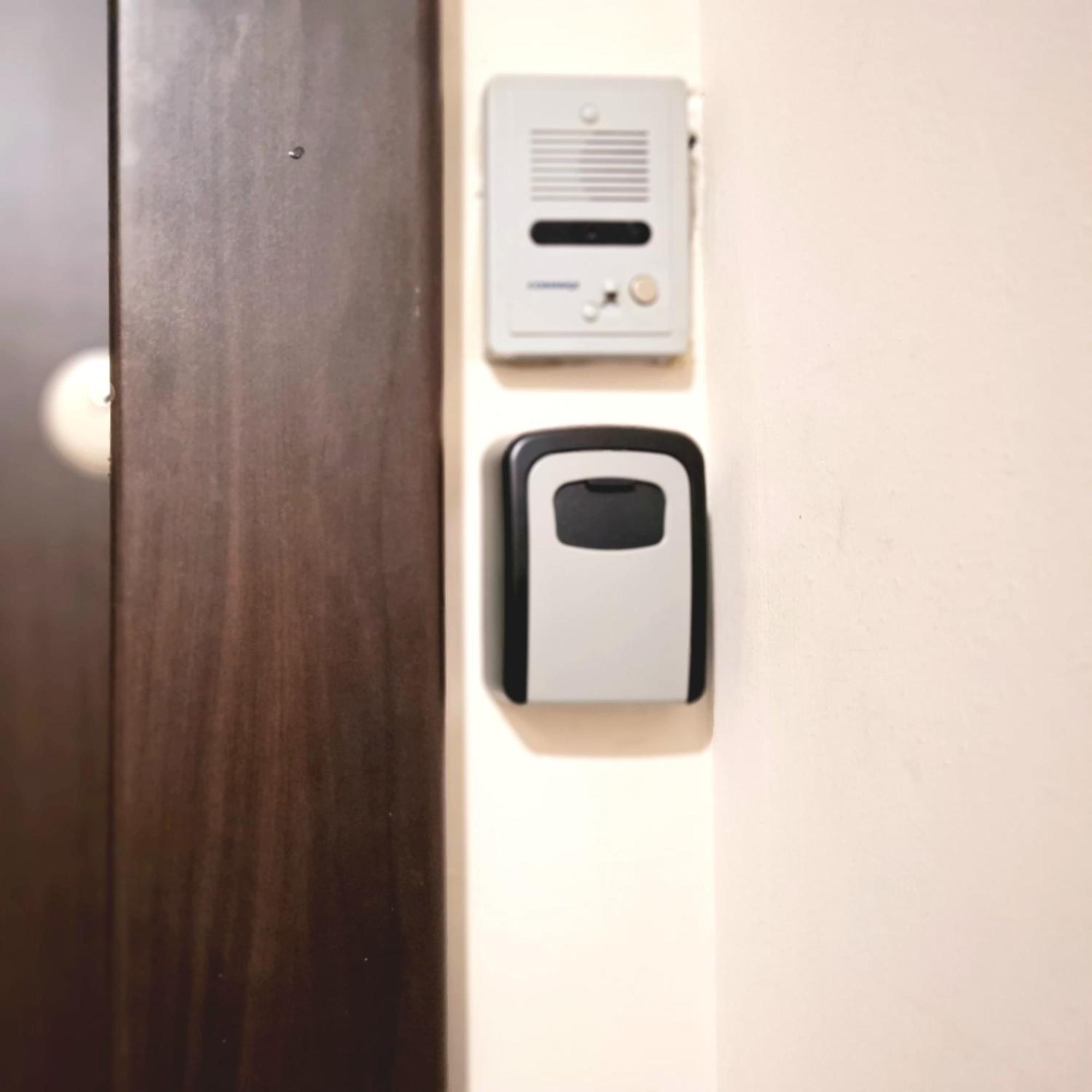 Apartment Center 2bdr Near Rustaveli Av.