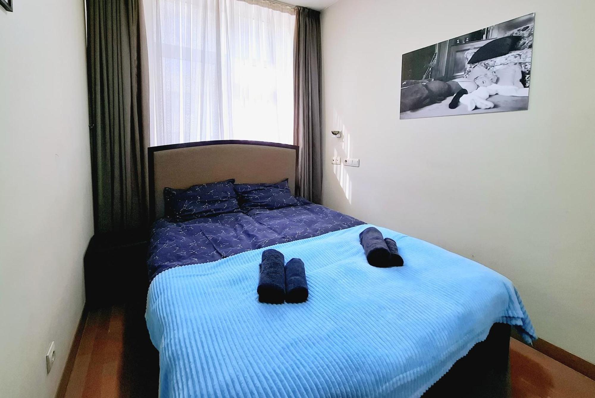 Apartment Center 2bdr Near Rustaveli Av. *